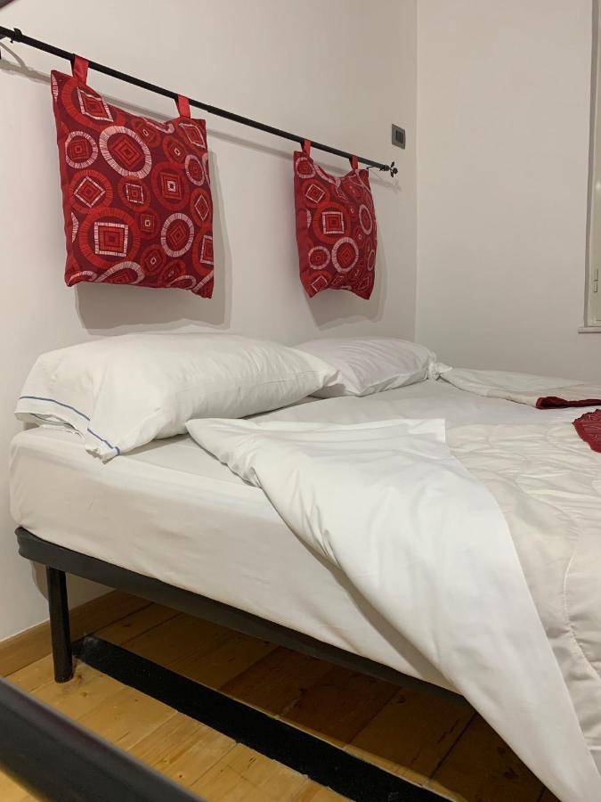 Royal Red Bed and Breakfast Nápoles Exterior foto